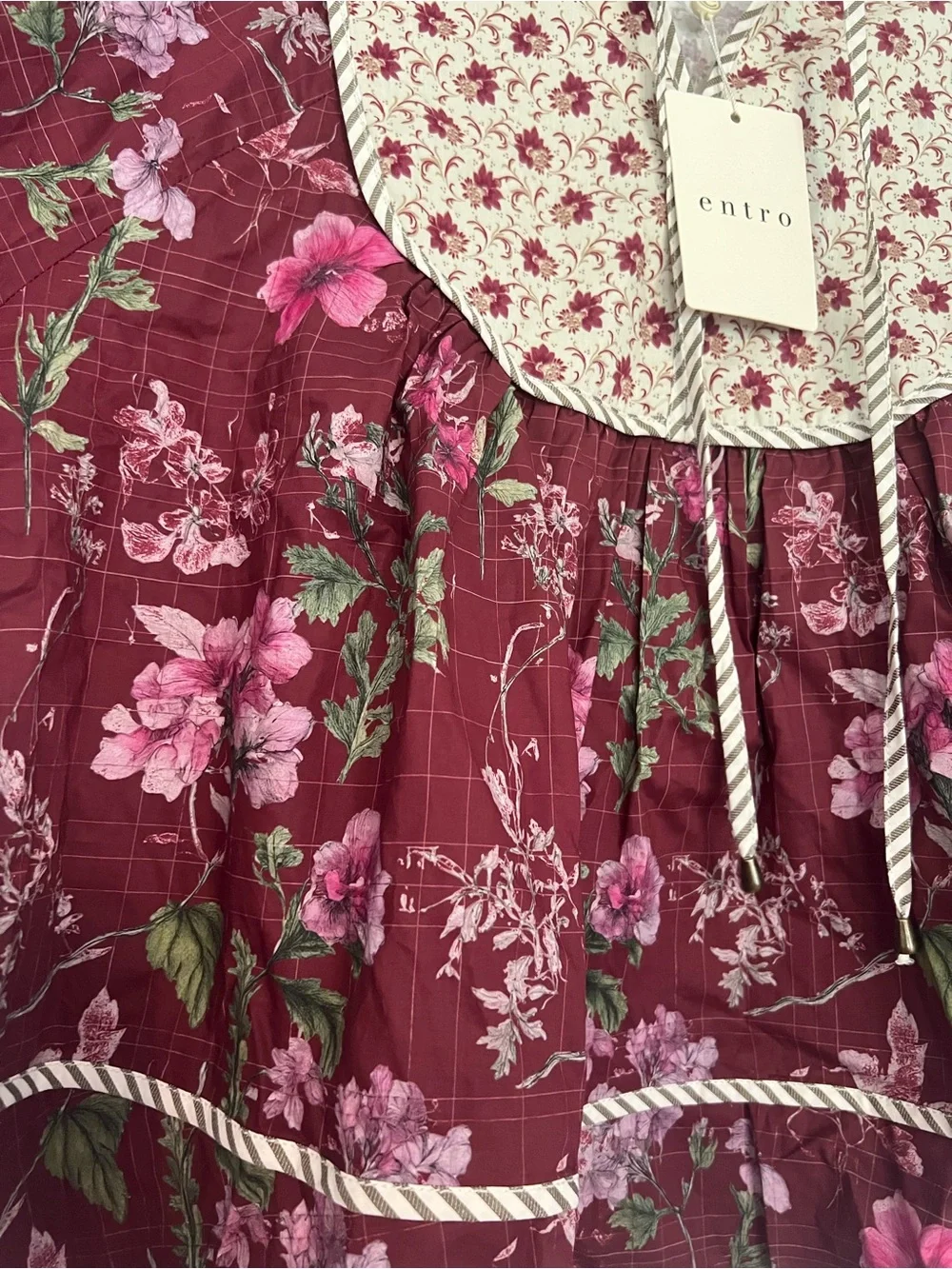 Entro burgundy blouse Floral Print Bib Front Top